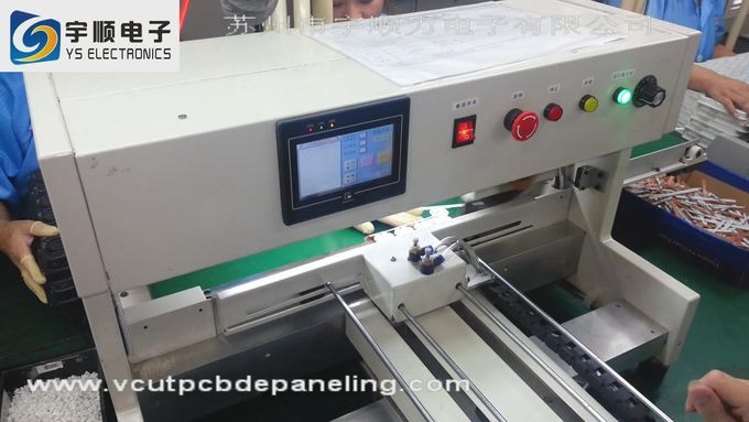 Doublez le trou fraisé par équipement depaneling dégrossi FR4 de carte PCB